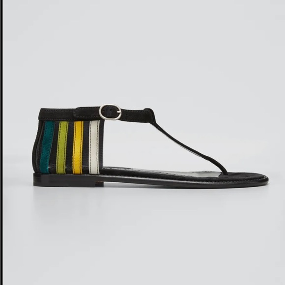 Manolo Blahnik CISSO colorblocked suede sandals.
Flat heel. Size 39 - Picture 2 of 7